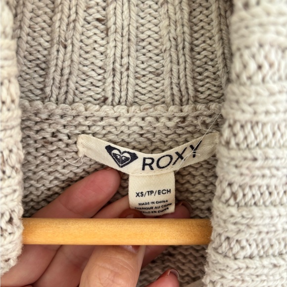 Roxy Beige Cardigan with Striped Sleeve Sz X-Small - Picture 3 of 7